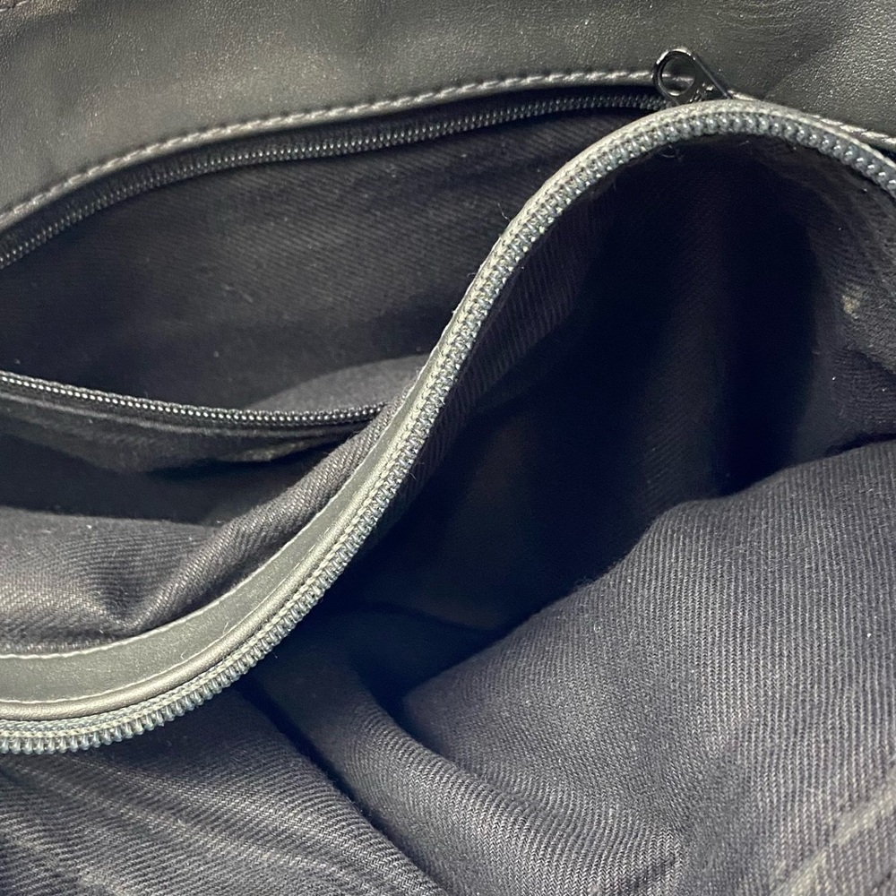 Liz Claiborne Genuine Grey Leather Bag with Handles & Detachable Shoulder Strap - Picture 12 of 13